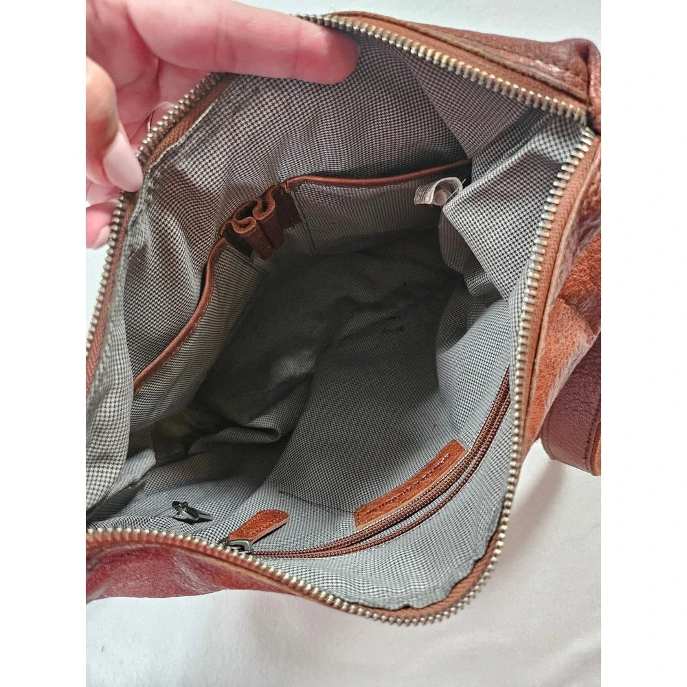Spikes & Sparrow Cognac Brown Leather Crossbody Bag  Messenger Cargo Pockets